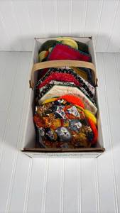 lot 174 image: Handmade Quilting and Crochet pot holder Lot