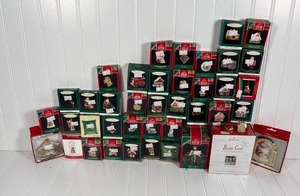 lot 186 image: Hallmark Keepsake Christmas Ornament Collection