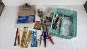 lot 226 image: Craftoffice  Supply Bundle