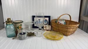 lot 241 image: Mixed Home Decor Collection with Ball Perfect Mason Jar