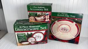 lot 243 image: Royal Seasons Snowman Stoneware Collection