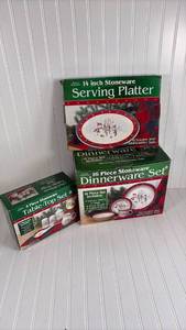 lot 244 image: Royal Seasons Snowman Holiday Dinnerware Collection