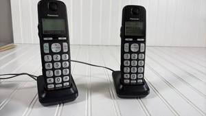 lot 252 image: Panasonic Cordless Phone Handset Set