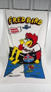 lot 282 image: Vintage Fred Bird 1990 towel