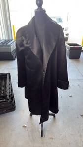 lot 296 image: JS Signature Black Winter Coat with Pink Lining