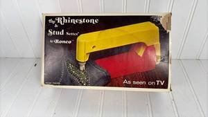lot 331 image: Ronco Rhinestone Stud Setter Tool Kit