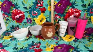 lot 399 image: Mixed Drinkware and dishware