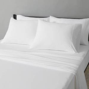 lot 43528 image: Amazon Basics 100% Cotton Jersey Bed Sheet Set, Queen, White, Solid - Retail $12