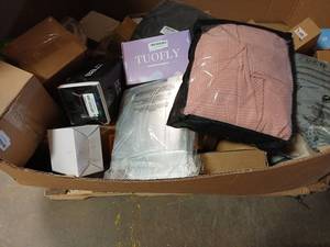 lot 61688 image: Mystery Pallet