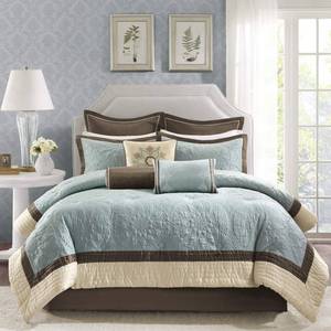 lot 30004 image: Madison Park Cozy Comforter Set Casual Modern Design All Season, Matching Bed Skirt, Decorative Pillows, King (104 x 92 in), Blue, 9 Piece