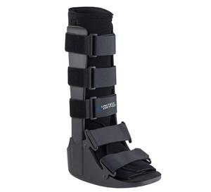 lot 30039 image: United Ortho Cam Walker Fracture Boot, Medium, Black