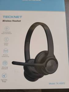 lot 20110 image: TeckNet TK-HS012 Wireless Headset with Environmental Noise Cancellation - Retail $25