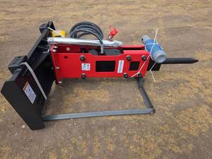lot 4608 image: Raytree RMH680 Skid Steer Hydraulic Hammer Attachment