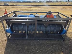 lot 4618 image: Raytree RMDM72SS Skid Steer Drum Mulcher Attachment