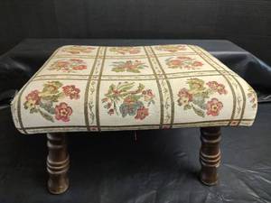 lot 17 image: Floral Tapestry Footstool with Wooden Legs, 16in x 12in x 10in