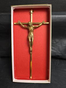 lot 378 image: Brass Jesus Christ Crucifix Cross with INRI Inscription