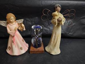 lot 379 image: Decorative Angel and Blue Glass Figurine Collection