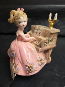 lot 387 image: Josef Musical Figurine Lady at Piano with Candles