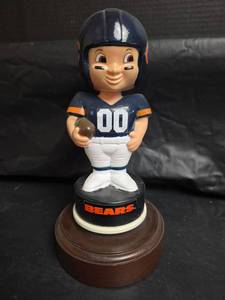 lot 397 image: Chicago Bears NFL Football Player Bobblehead Music Box