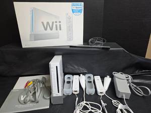 lot 437 image: Nintendo Wii Console Complete Bundle with Controllers and Accessories