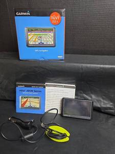 lot 443 image: Garmin Nuvi 255W GPS Navigator with Accessories