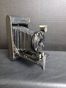 lot 451 image: Eastman Kodak Vest Pocket Hawk-Eye Folding Camera