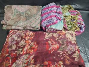 lot 533 image: Winter Scarves and Wraps