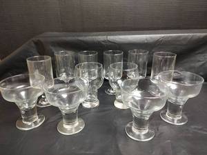 lot 566 image: Clear Drinking Glasses, Qty 12