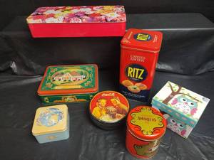 lot 580 image: Collectible Tin Containers