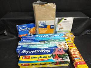 lot 601 image: Kitchen Food Storage Bundle - Wraps, Bags and Papers