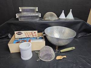lot 649 image: Kitchen Cooking Set with Colander, Strainers, Storage Containers and Baking Tools