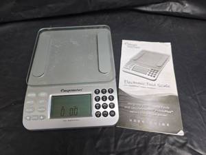 lot 650 image: Weight Watchers Electronic Food Scale with PointsPlus Database