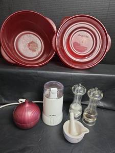 lot 657 image: Mortor & Pestle, Coffee Grinder, Onion Keeper, Spice Grinders, and Bowls
