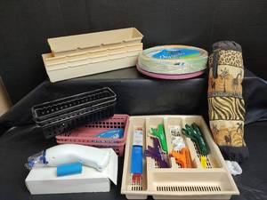 lot 700 image: Reynolds Vacuum Sealing Device with Bags and Assorted Household Storage