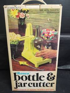 lot 772 image: Ronco Bottle and Jar Cutter
