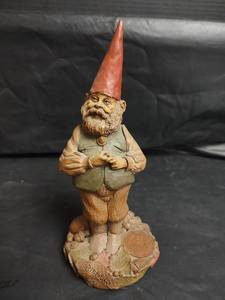lot 783 image: Tom Clark Garden Gnome Figurine Friendly, Cert of Authenticity