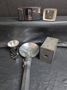 lot 821 image: Assorted Photography Items- Brownie Camera,  Kodak, Slide Viewer and More