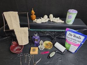 lot 842 image: Mixed Bath and Personal Care Items with 2 Shelves