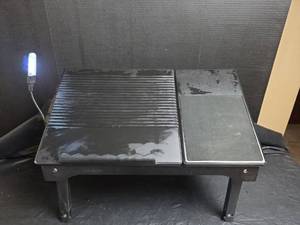 lot 845 image: Lap Tray