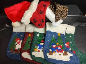lot 865 image: Christmas Stockings and Santa Hats