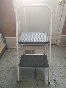 lot 959 image: White Metal Folding Step Ladder with Two Steps
