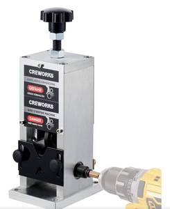 lot 9647 image: CREWORKS Manual Wire Stripper Machine, 0.06-1 Wire Stripping Machine, Wire Stripping Tool for 1.5-25mm Scrap Wire, Drill Powered Cable Stripper - Retail $65