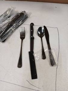 lot 32025 image: Black Handle Stainless Steel Flatware Set - Retail $25