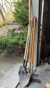 Garden Tool Collection with Wood Handles - Retail: $25