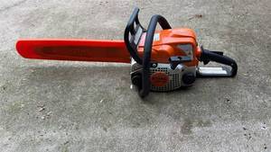 lot 59103 image: STIHL MS170 Gas Powered Chainsaw - Retail $150