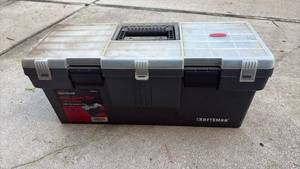 lot 59114 image: Craftsman 26-inch Toolbox with Clear Top and Removable Tray - Retail $25