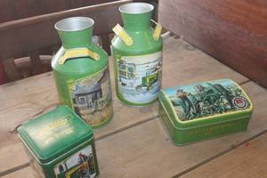lot 4365 image: John Deere Tins