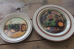lot 4369 image: Anchor Hocking John Deere Plate & More