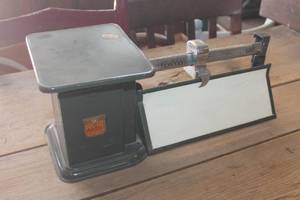 lot 4377 image: Vintage Triner Air Mail Scale