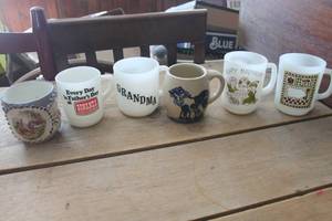 lot 4416 image: Vintage Fire King Coffee Cups and More